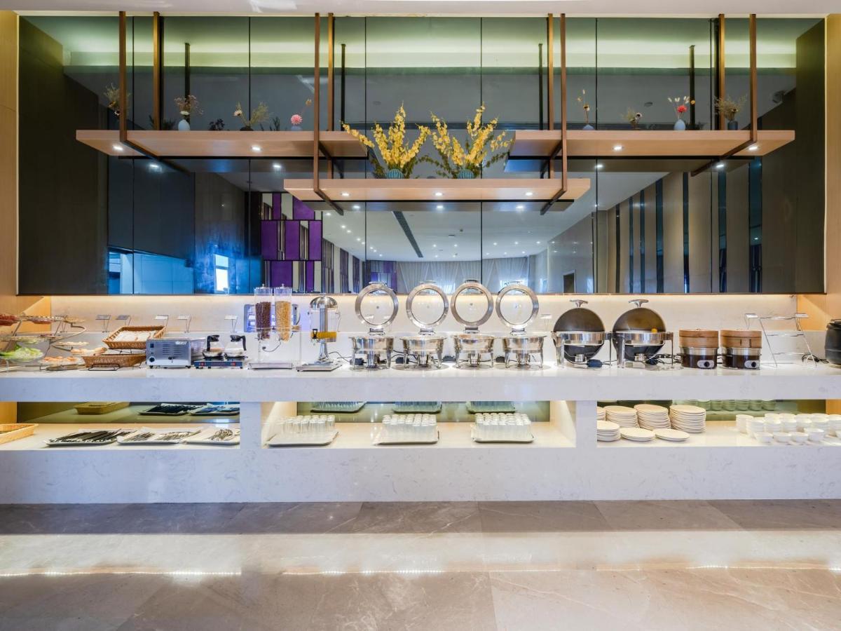 Lavande Hotel Luzhou Wanda Plaza Southwest Commercial City Exterior photo