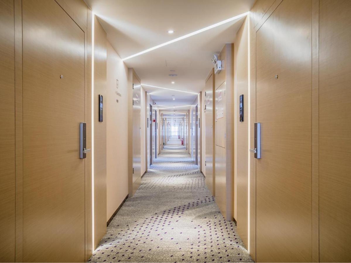 Lavande Hotel Luzhou Wanda Plaza Southwest Commercial City Exterior photo